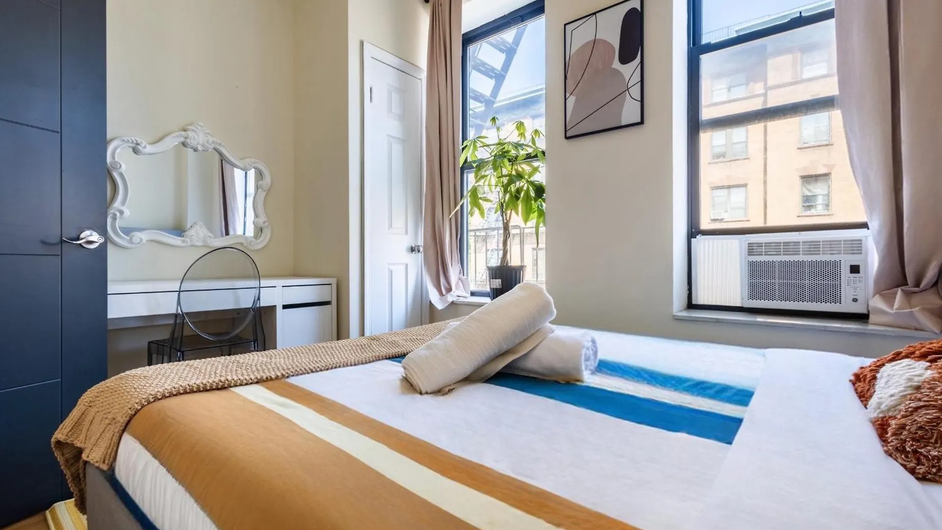 Contatti di Spacious 4Bd Gem In Manhattan